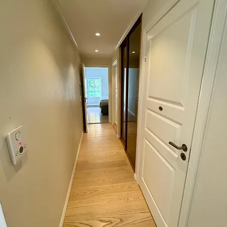 Spacious Right By The Centre Stavanger